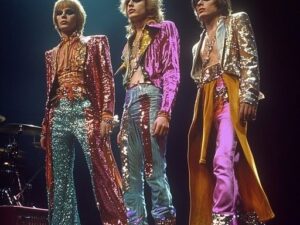 David Bowie und das Prinzip Verwandlung: Wie Kunstfiguren Popmusik neu definierten